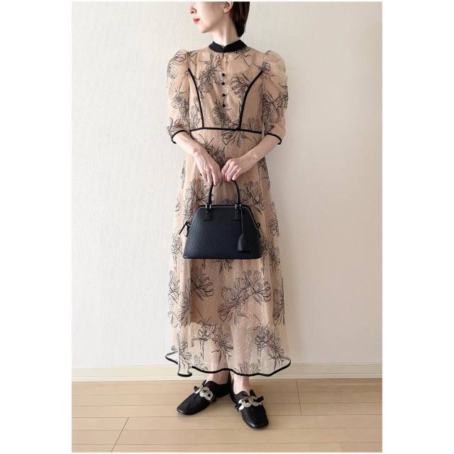 シフォン素材やジャケットで調整