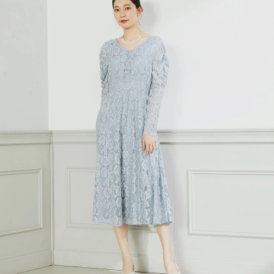夏（6月・7月・8月）の結婚式の服装｜年代別おすすめドレス＆賢いレンタル活用法とは？