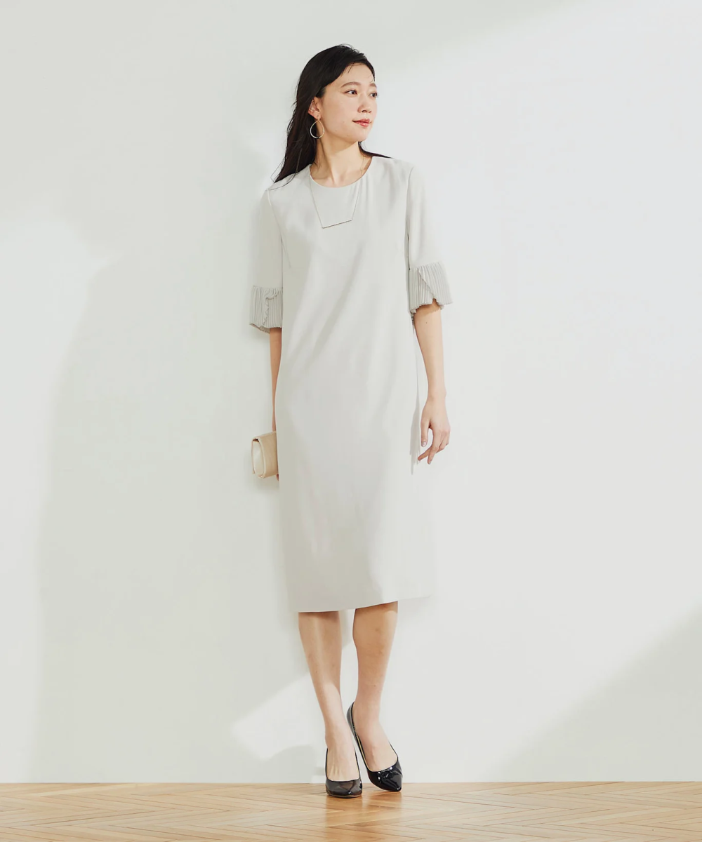 押さえておきたい女性のパーティーの服装マナーは？