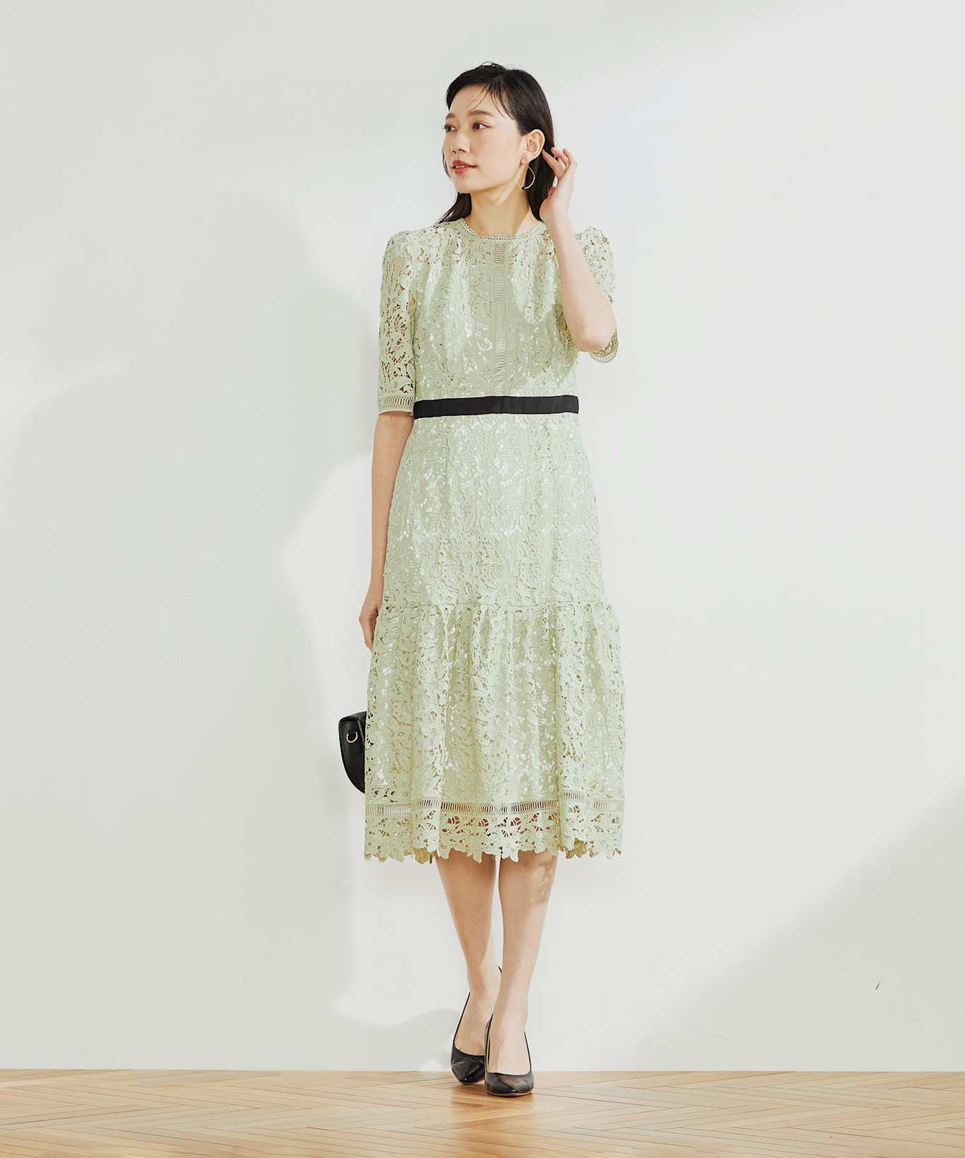 祝賀会の服装マナーは？年代・シーン別のおすすめドレスも紹介