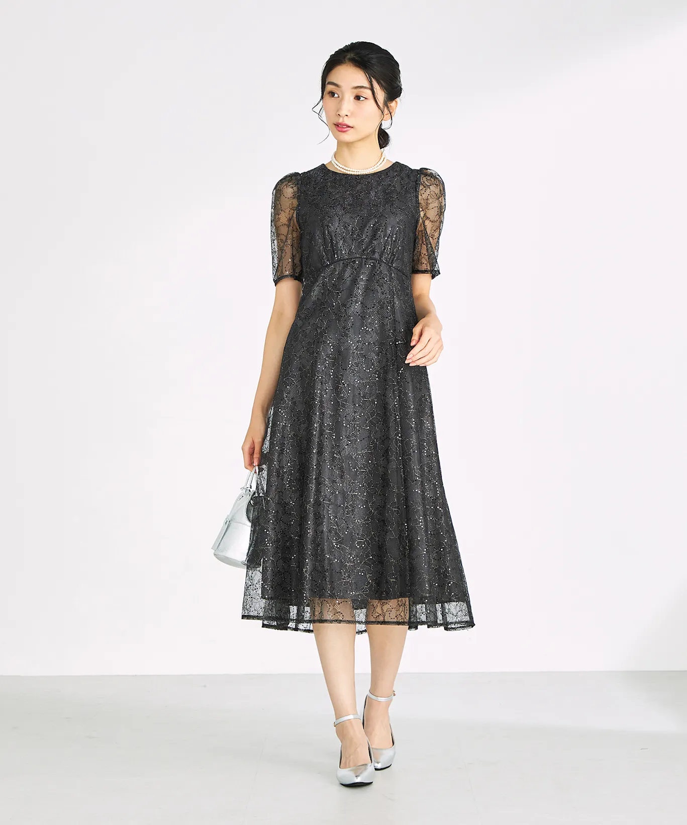 結婚式に黒ドレスはだめ？基本のマナー 出典：エアクロドレス