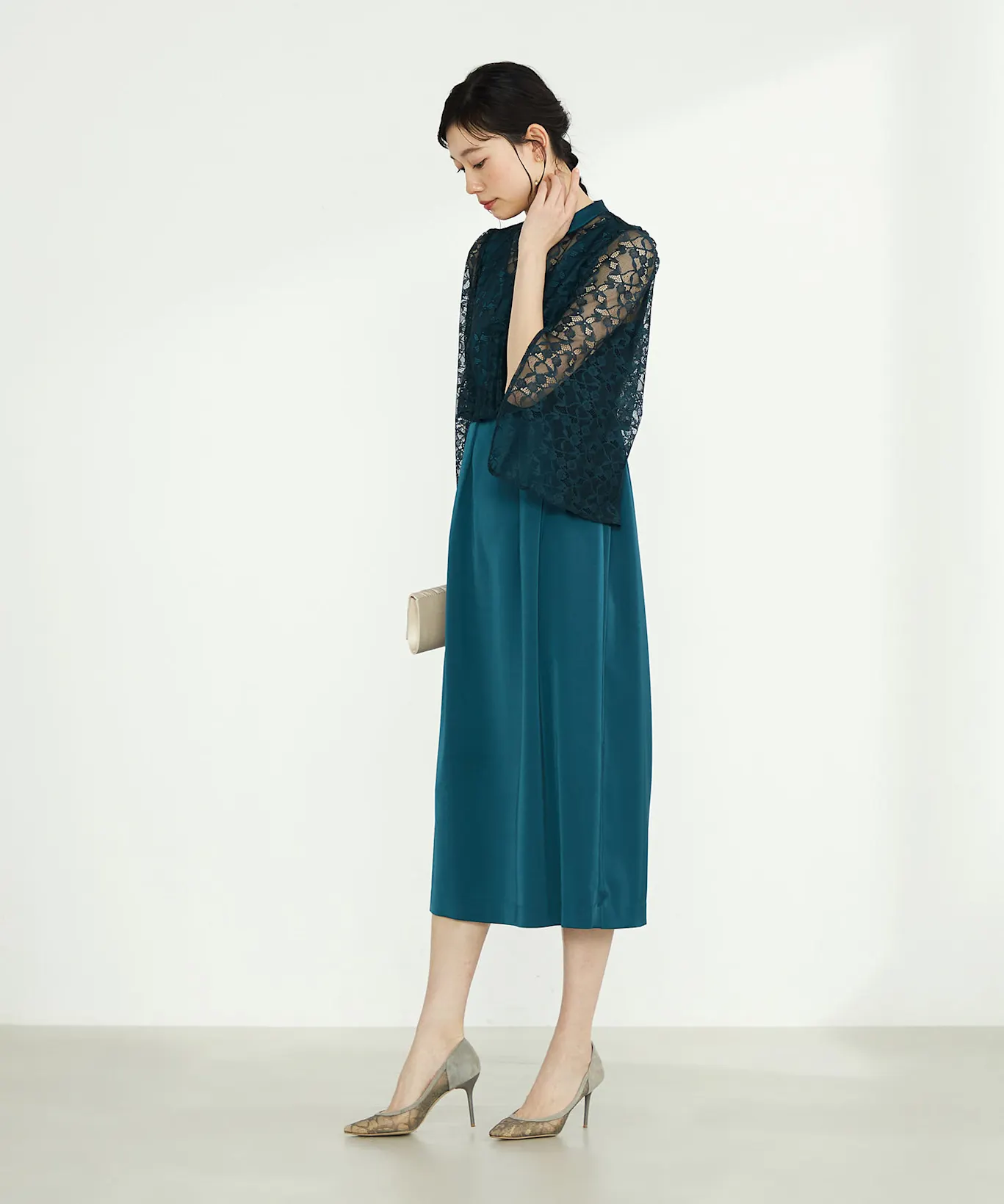 体型の変化をかっこよくカバーする方法 出典：エアクロドレス