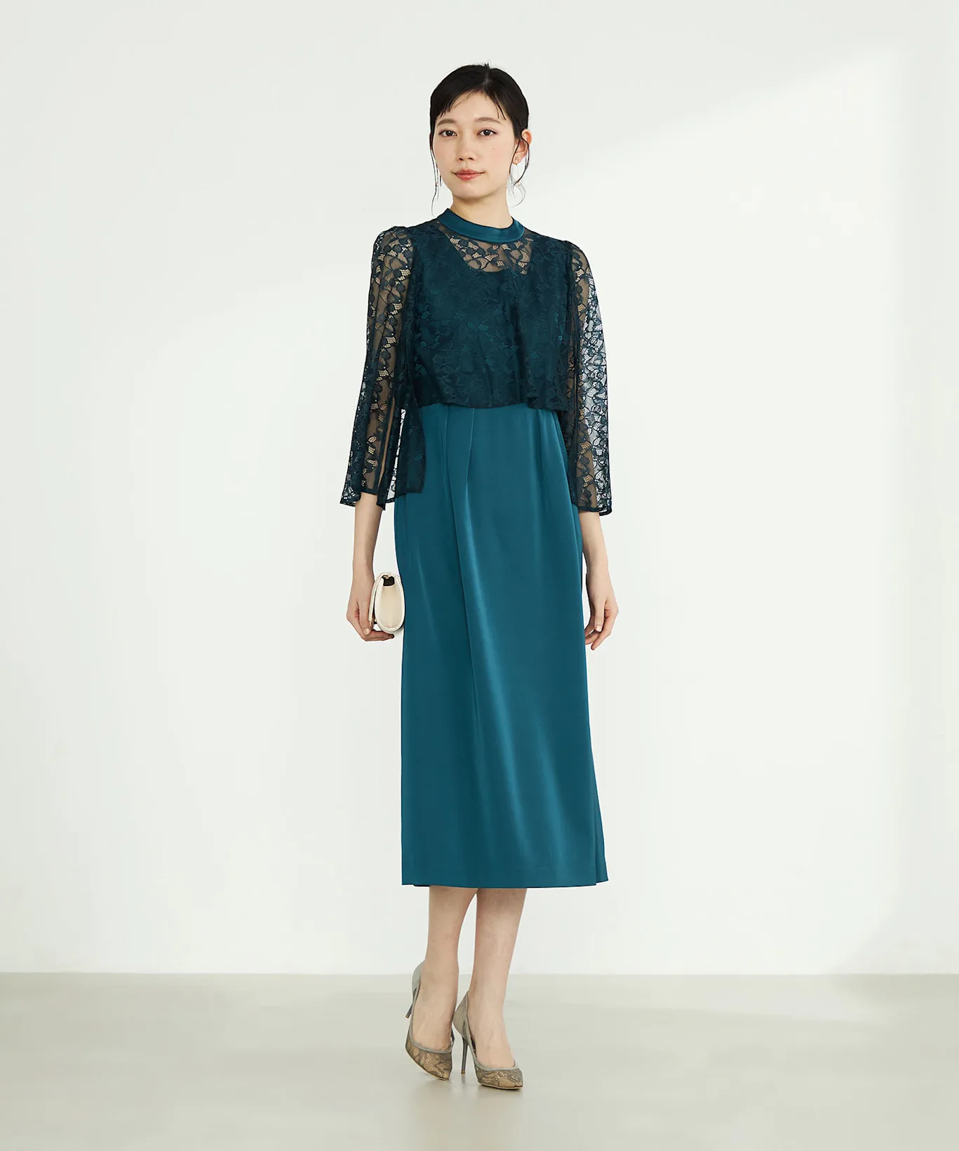 結婚式バッグをレンタルするメリット 出典：エアクロドレス