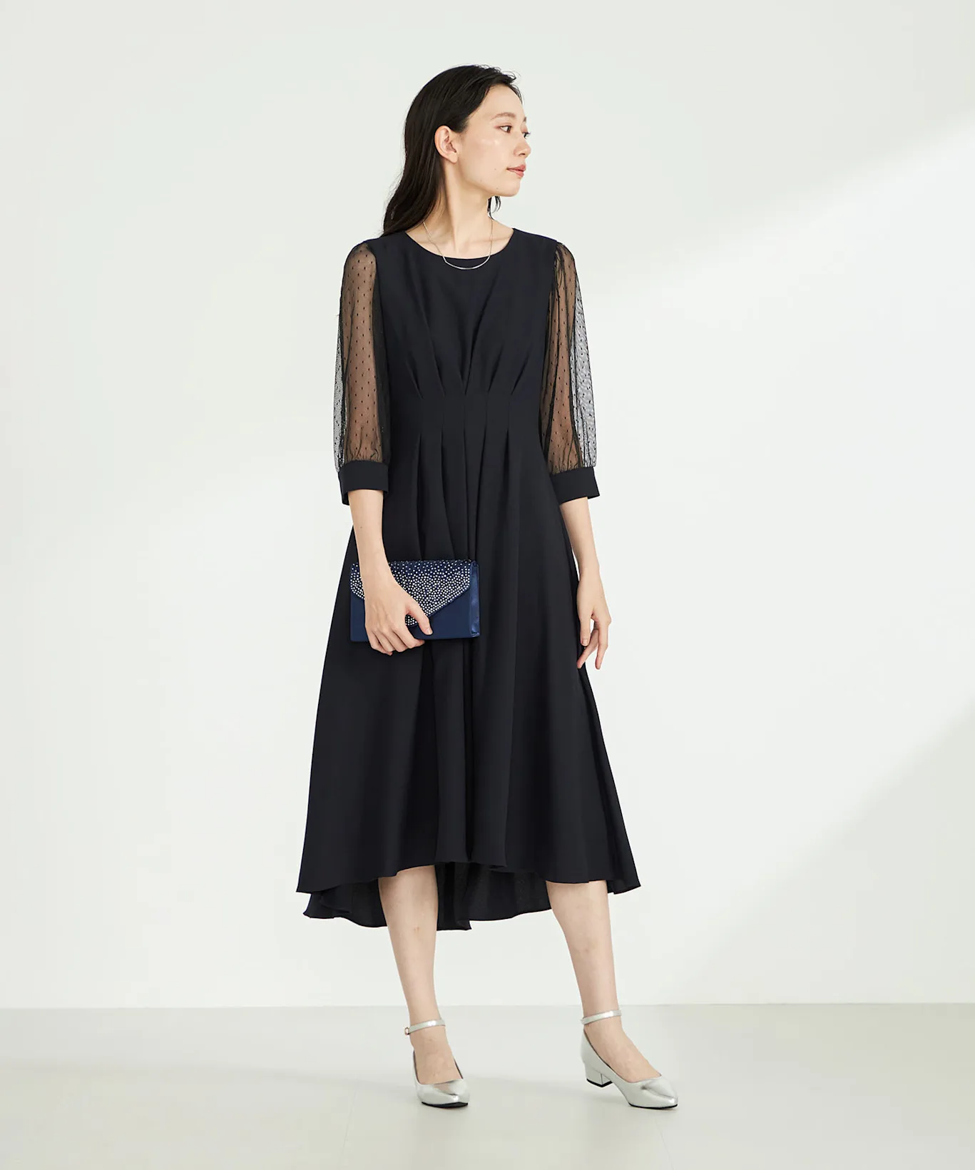 お祝いで着る黒ドレス選びの3つのポイント 出典：エアクロドレス