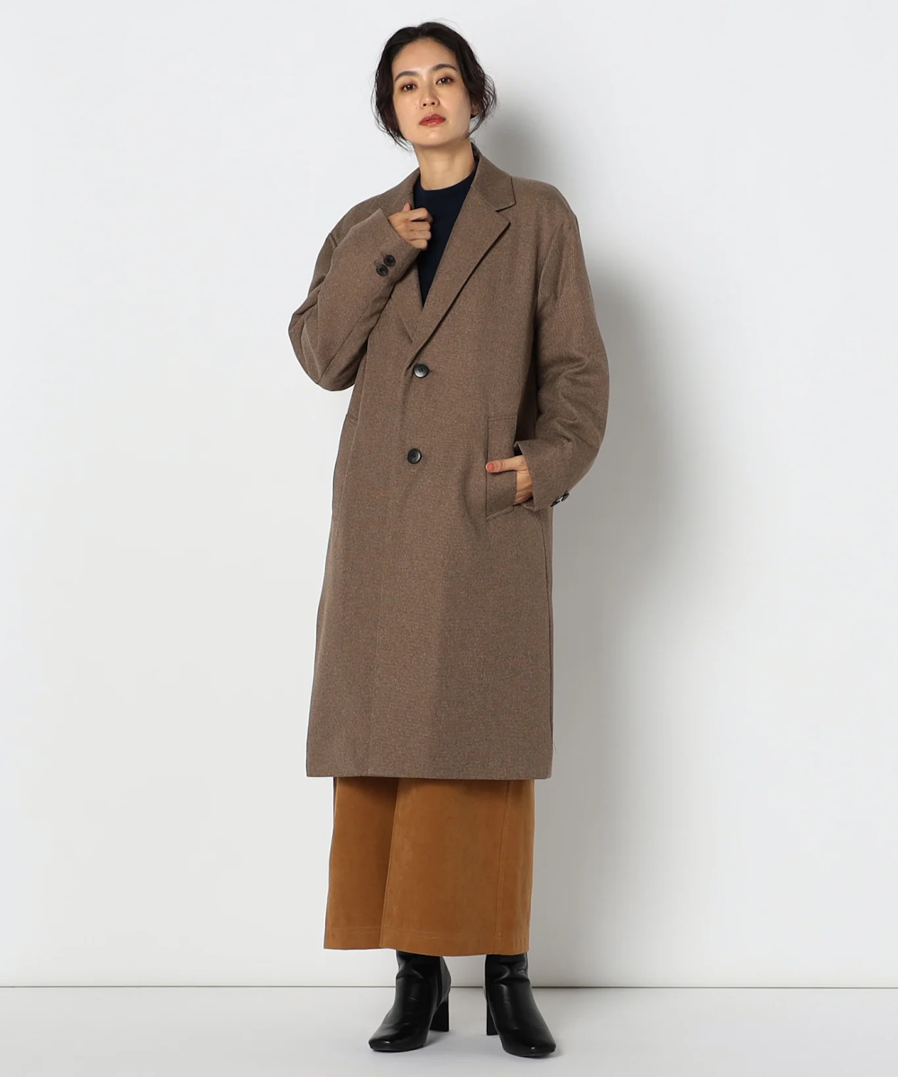 会場で恥をかかないコートの脱ぎ方と預け方 出典：エアクロドレス