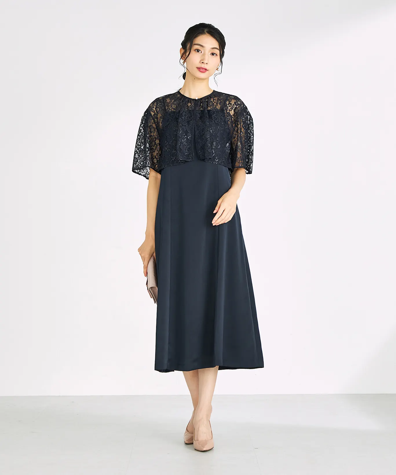 20代の可愛さと品格を両立させる選び方 出典：エアクロドレス