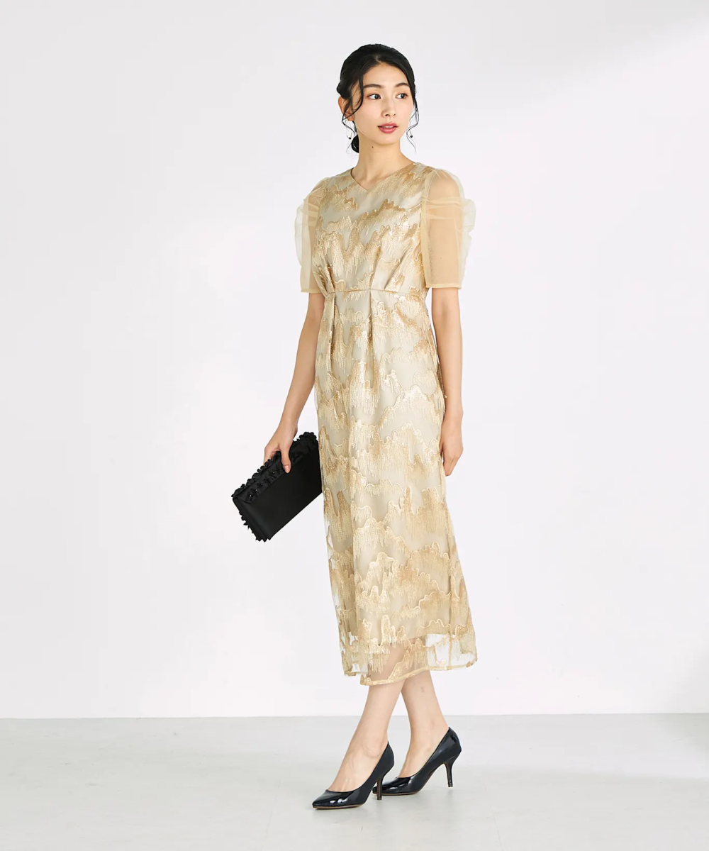 失敗しない小物とヘアスタイルの選び方 出典 ：エアクロドレス
