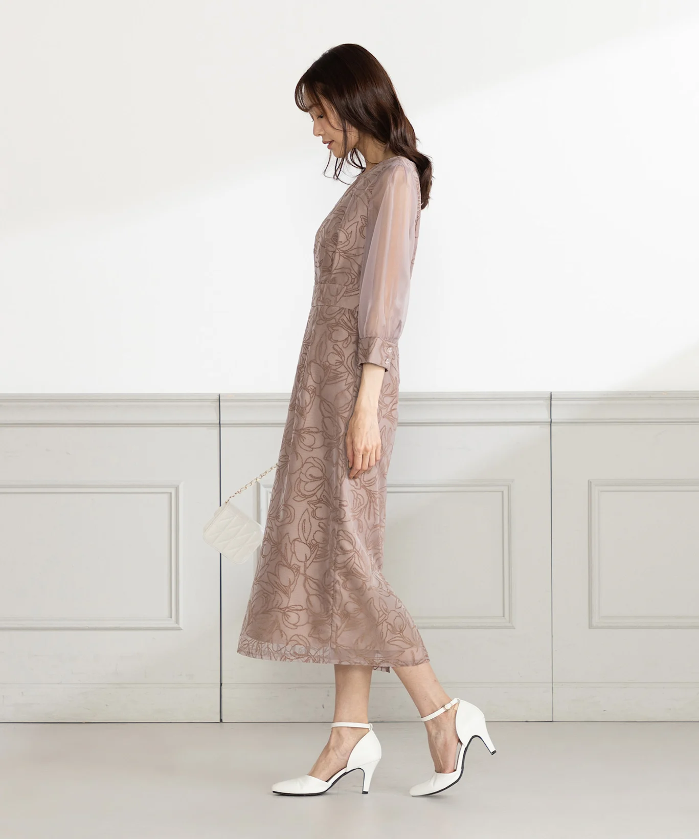 【タイプ別】似合うパーソナルカラー ドレスの選び方