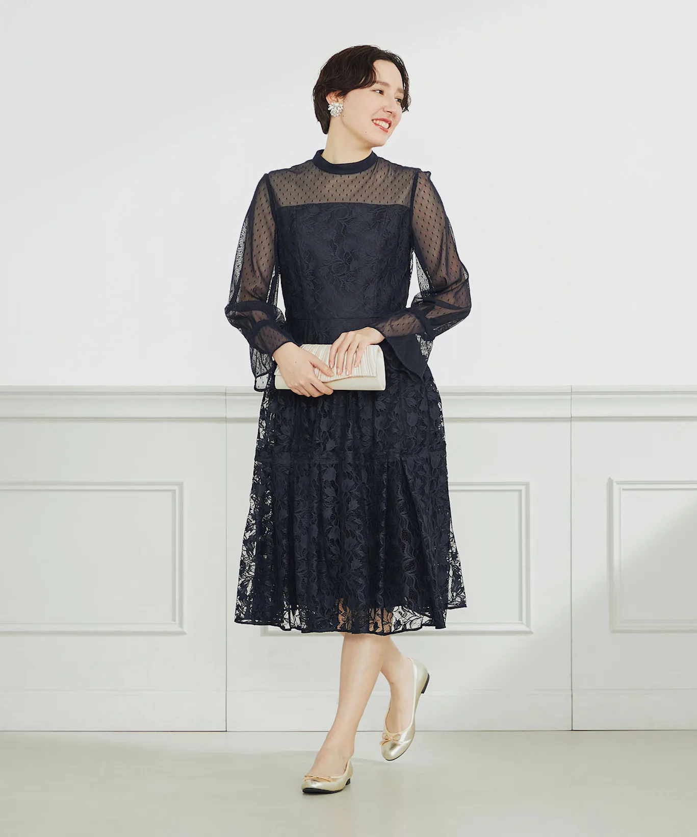 正規ブランドの高品質なドレスが届く