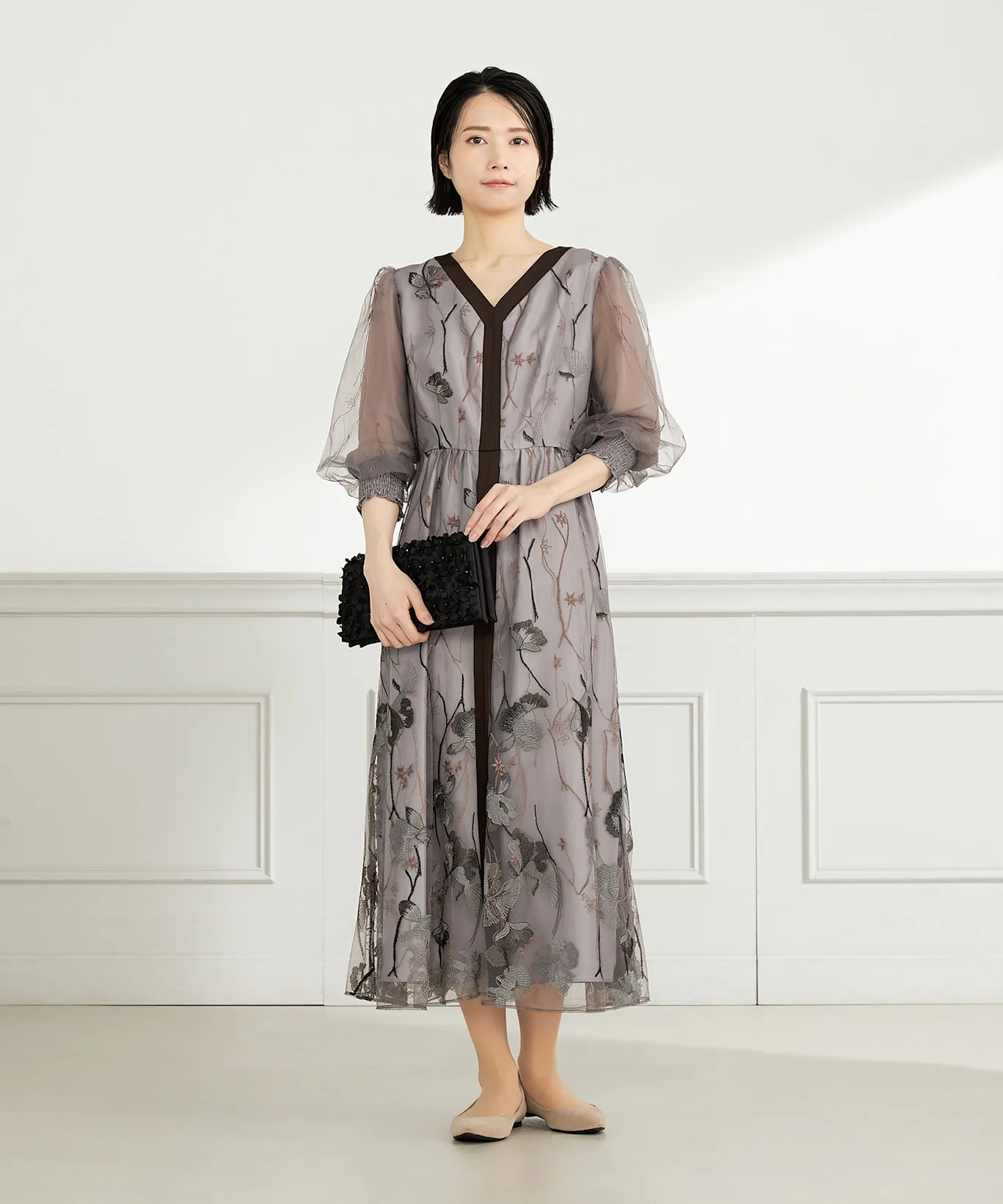 結婚式でNGな柄物にはお祝いの場に合わない共通点がある 出典：エアクロドレス