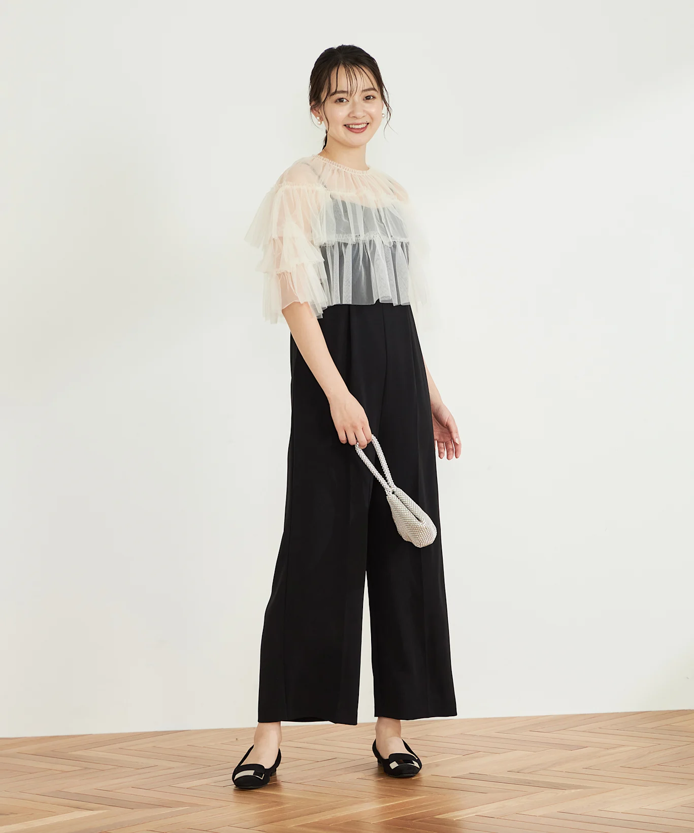 結婚式の黒ドレスに合う小物コーデの基本 出典：エアクロドレス