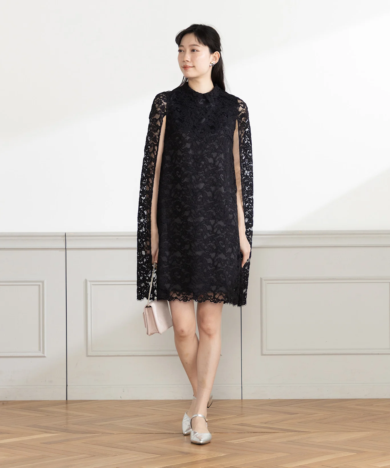 年代別の黒以外ドレスの選び方