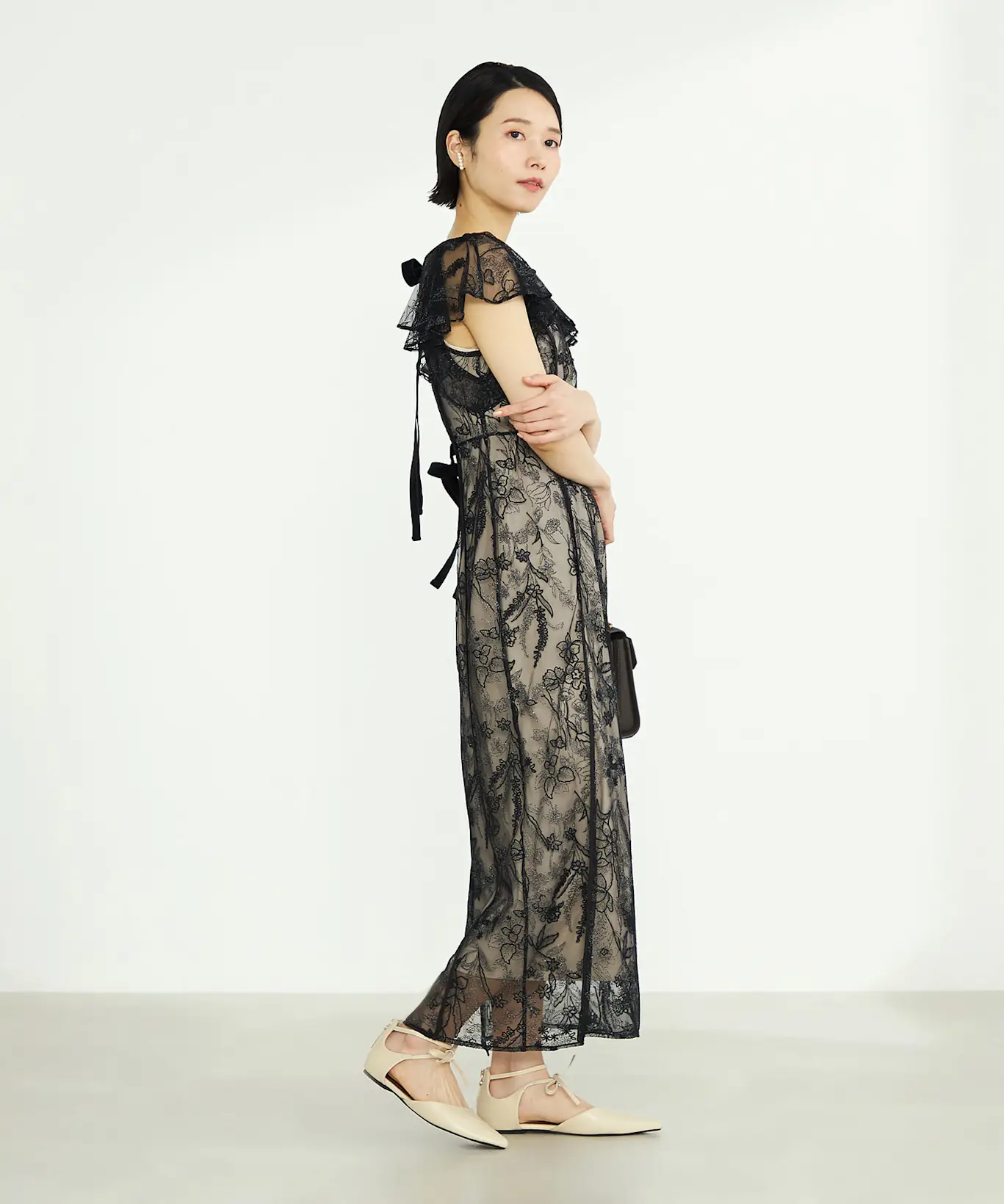 結婚式ゲストドレスが地味に見える原因