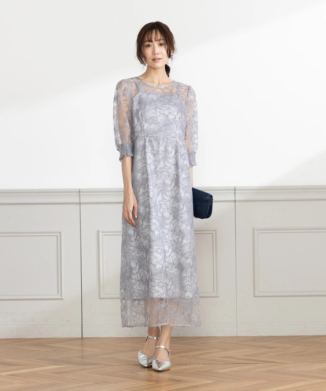 刺繍ドレスの購入とレンタルの比較