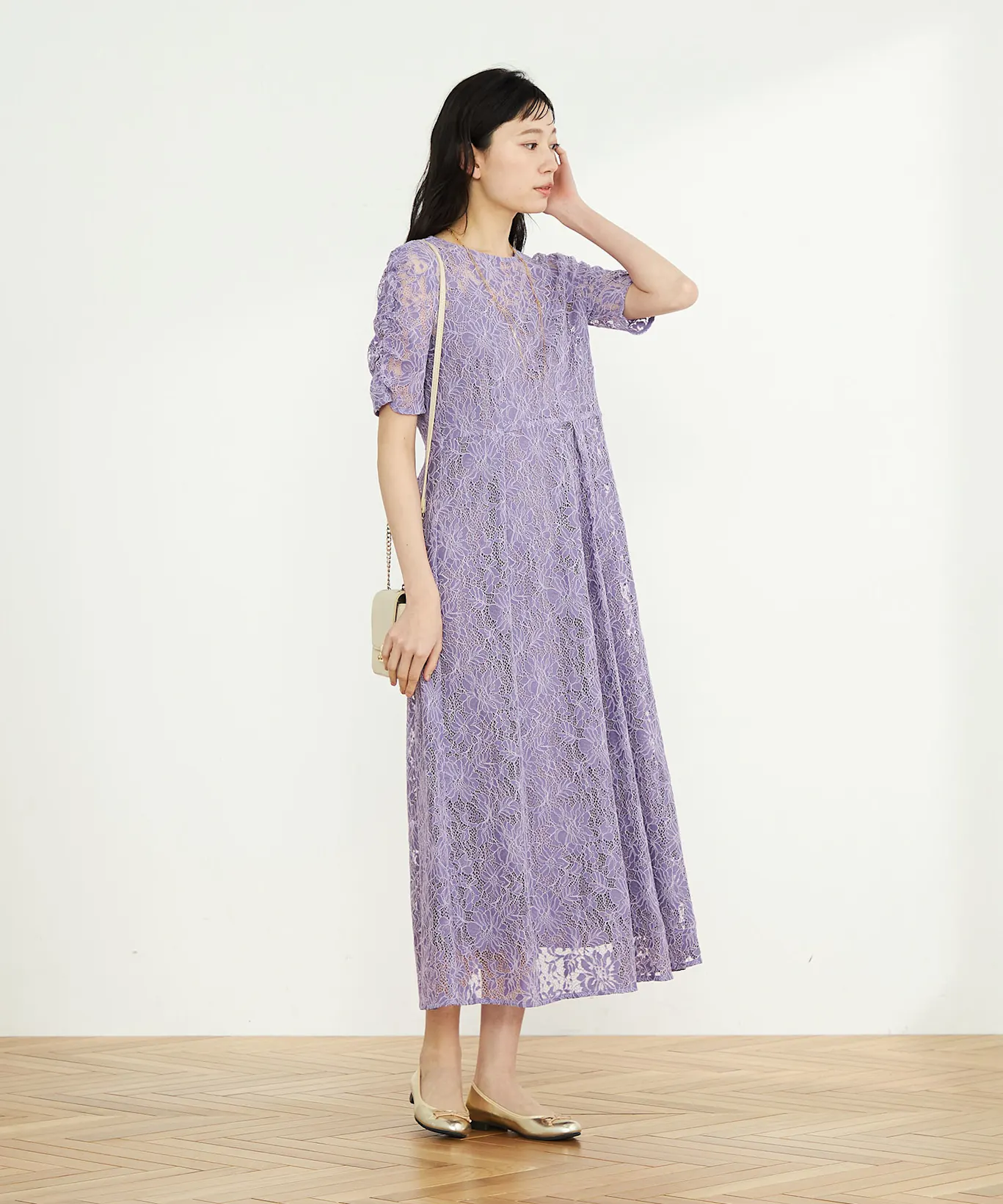 結婚式における「平服」の意味と女性の服装マナー