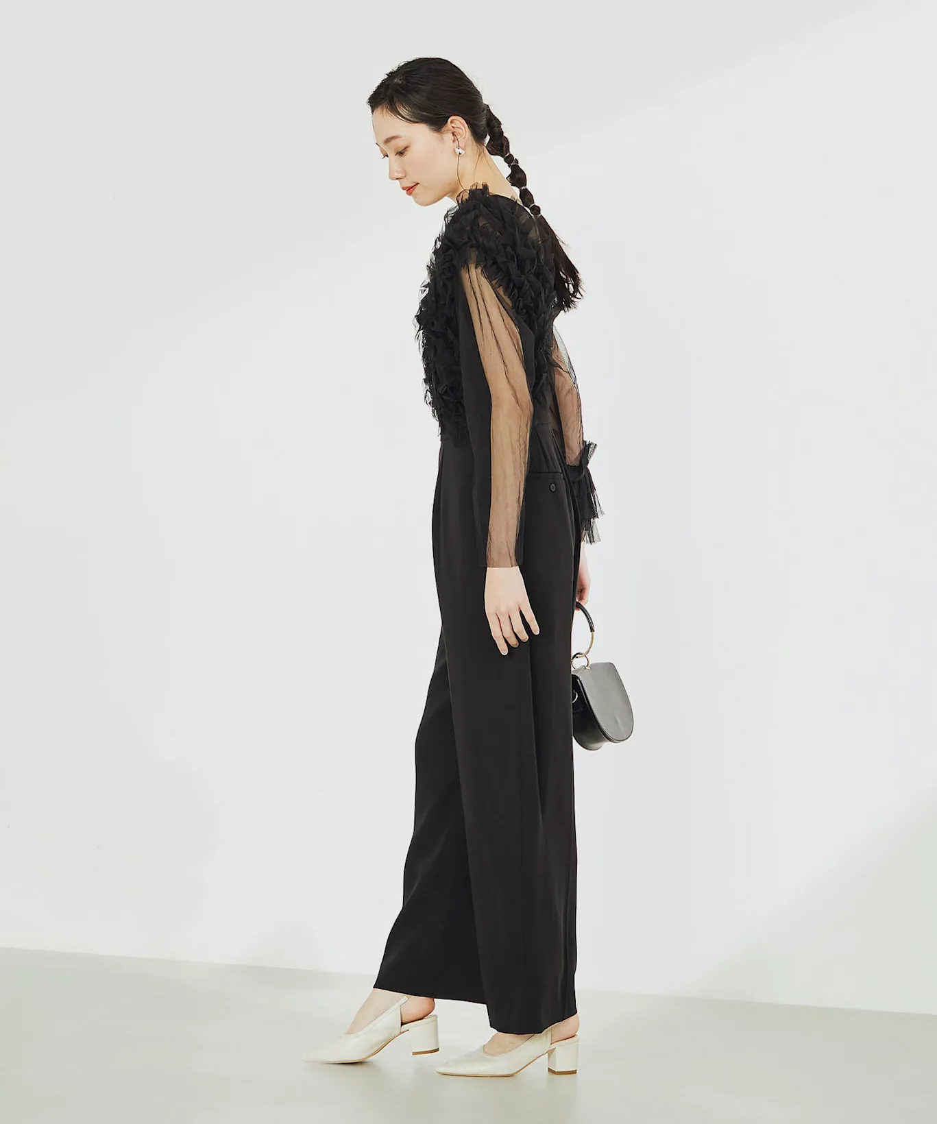 オールインワンドレスをレンタルするメリット