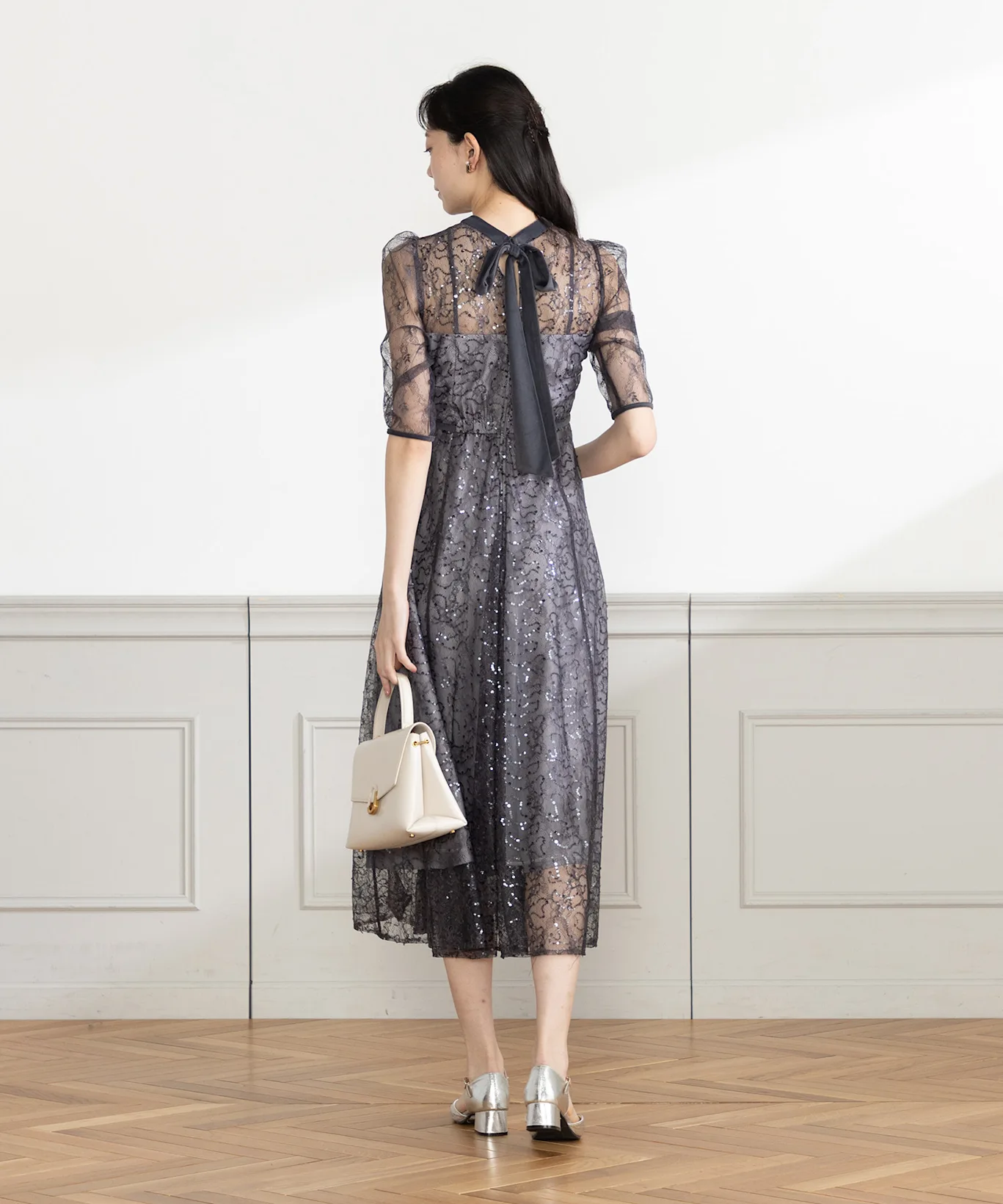 10代に似合う結婚式ワンピースの人気デザイン