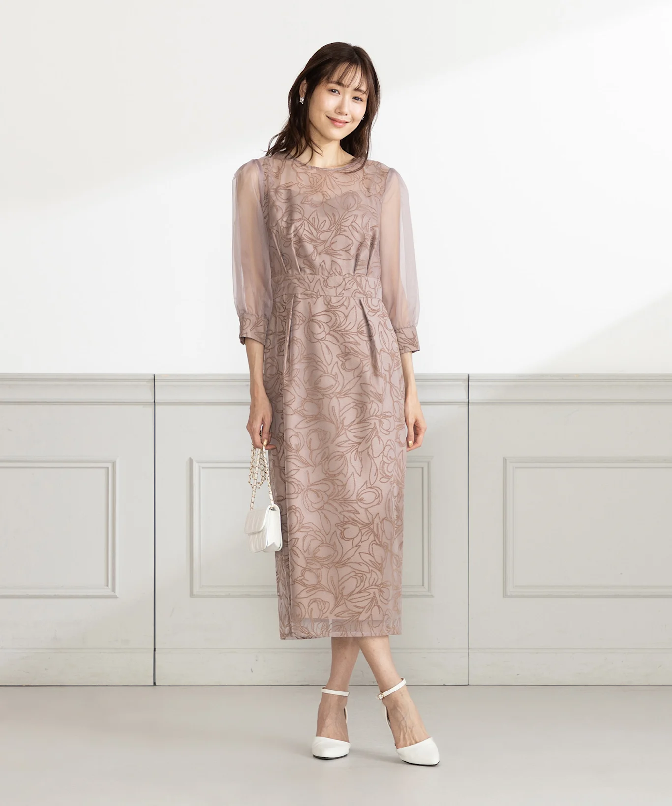 ドレスの購入とレンタルはどちらがお得？