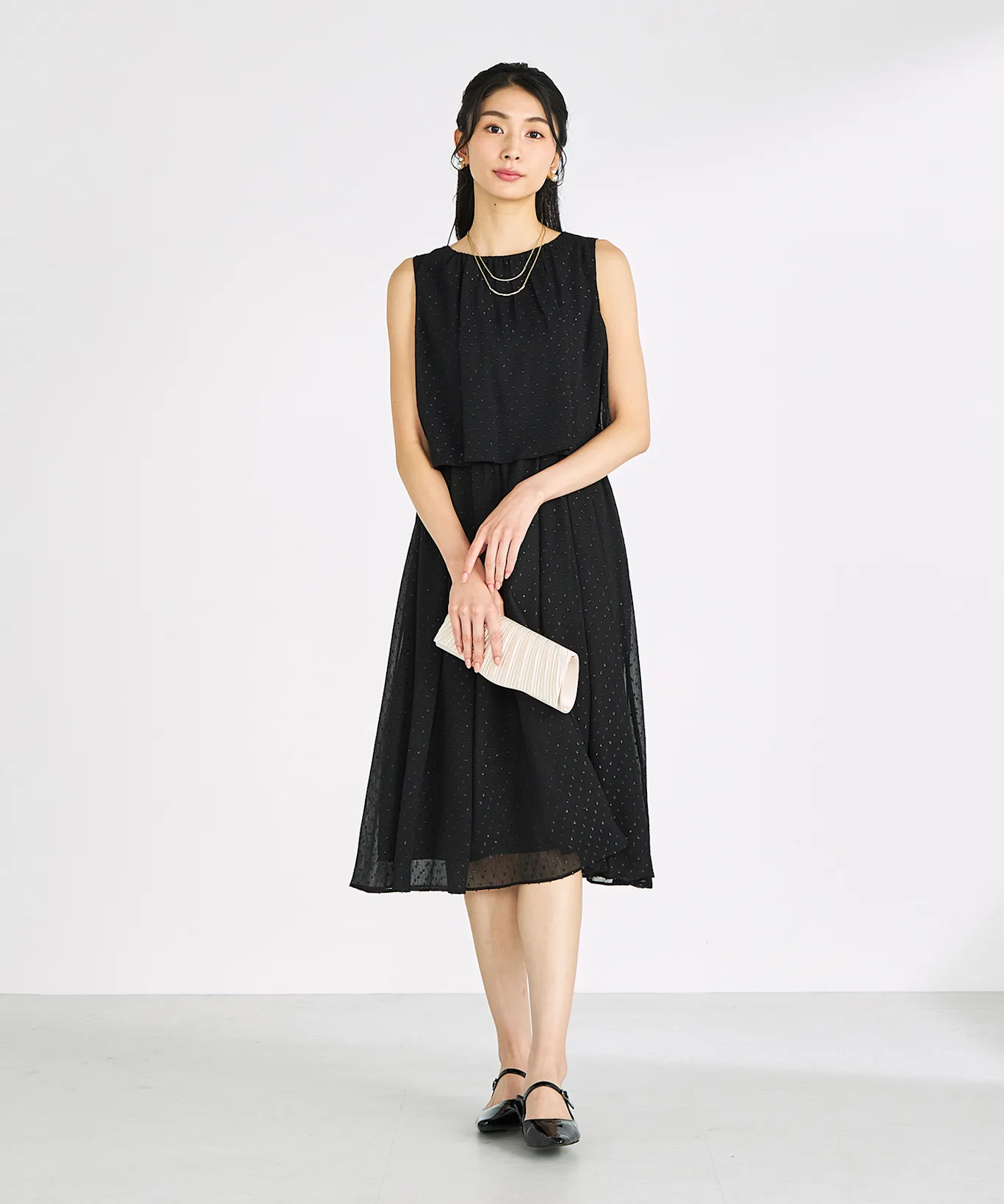 シースルードレスのコーディネートのポイント