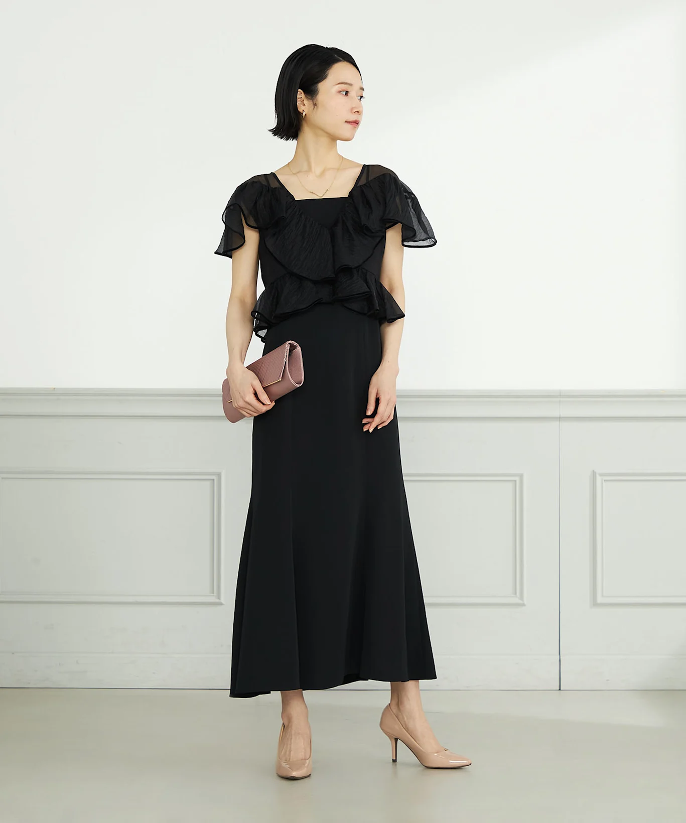 結婚式ゲストドレスのスリットがNGになるケース