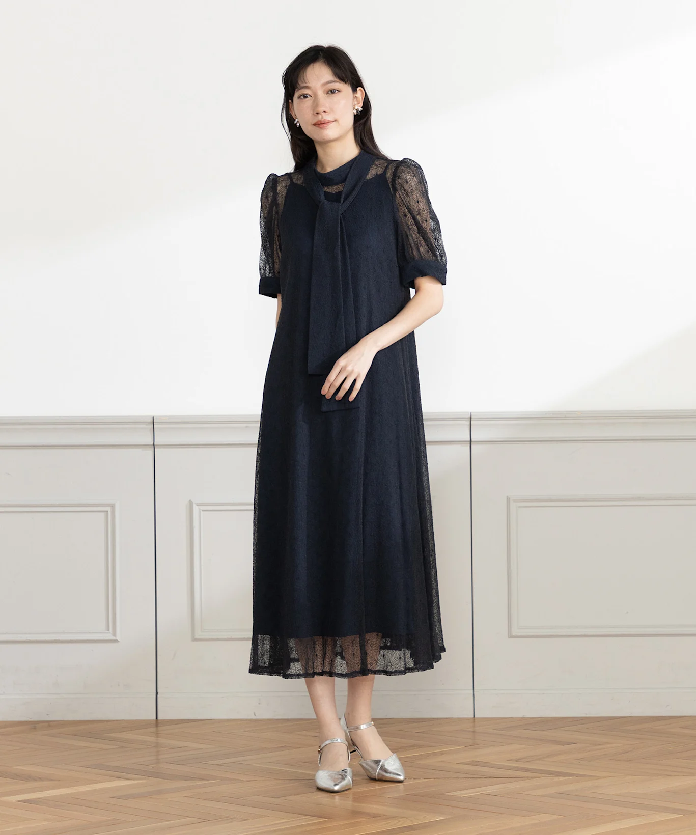 自分に似合う水色ドレスの色味とデザイン