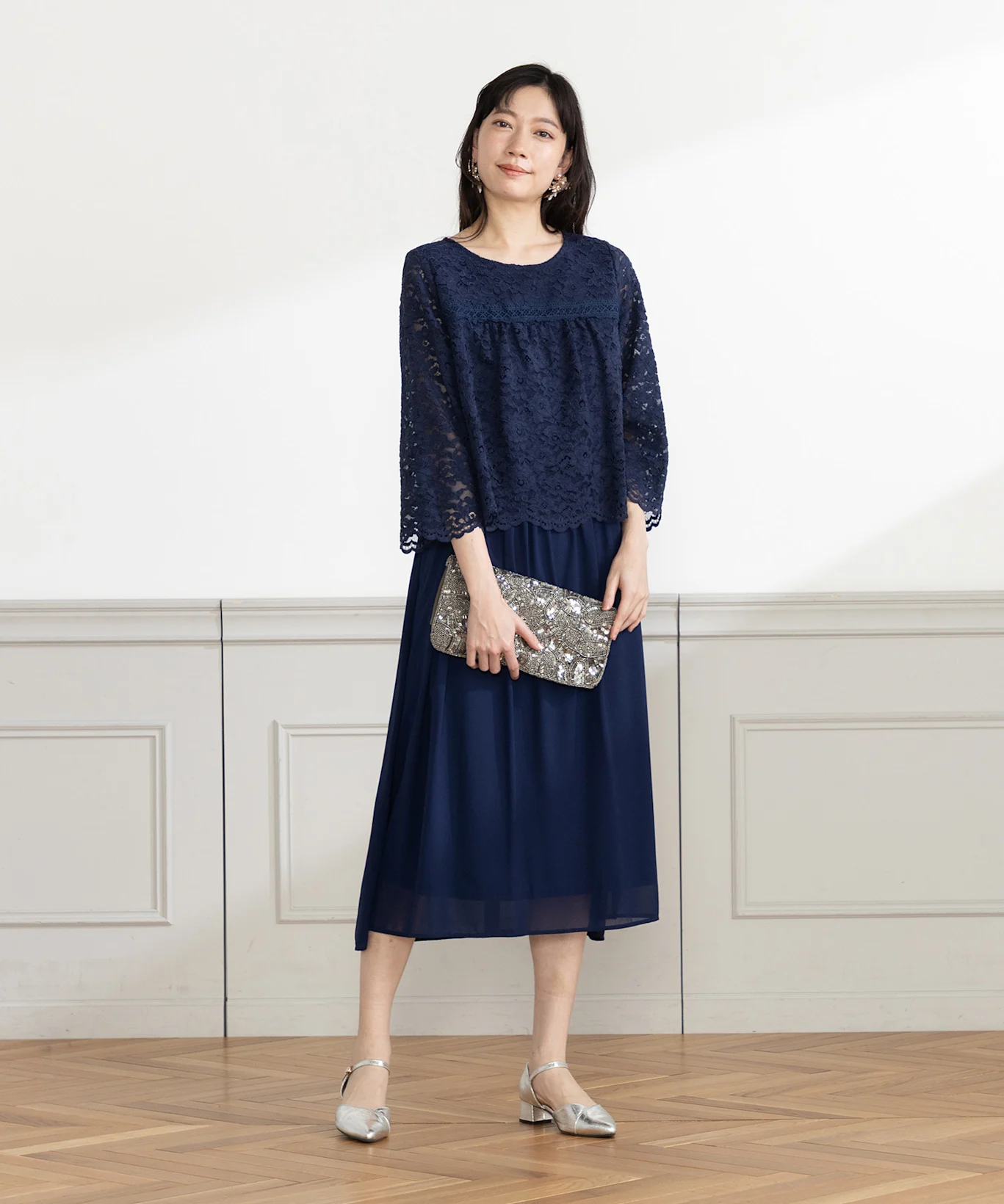 水色ドレスの価格帯と購入・レンタル比較