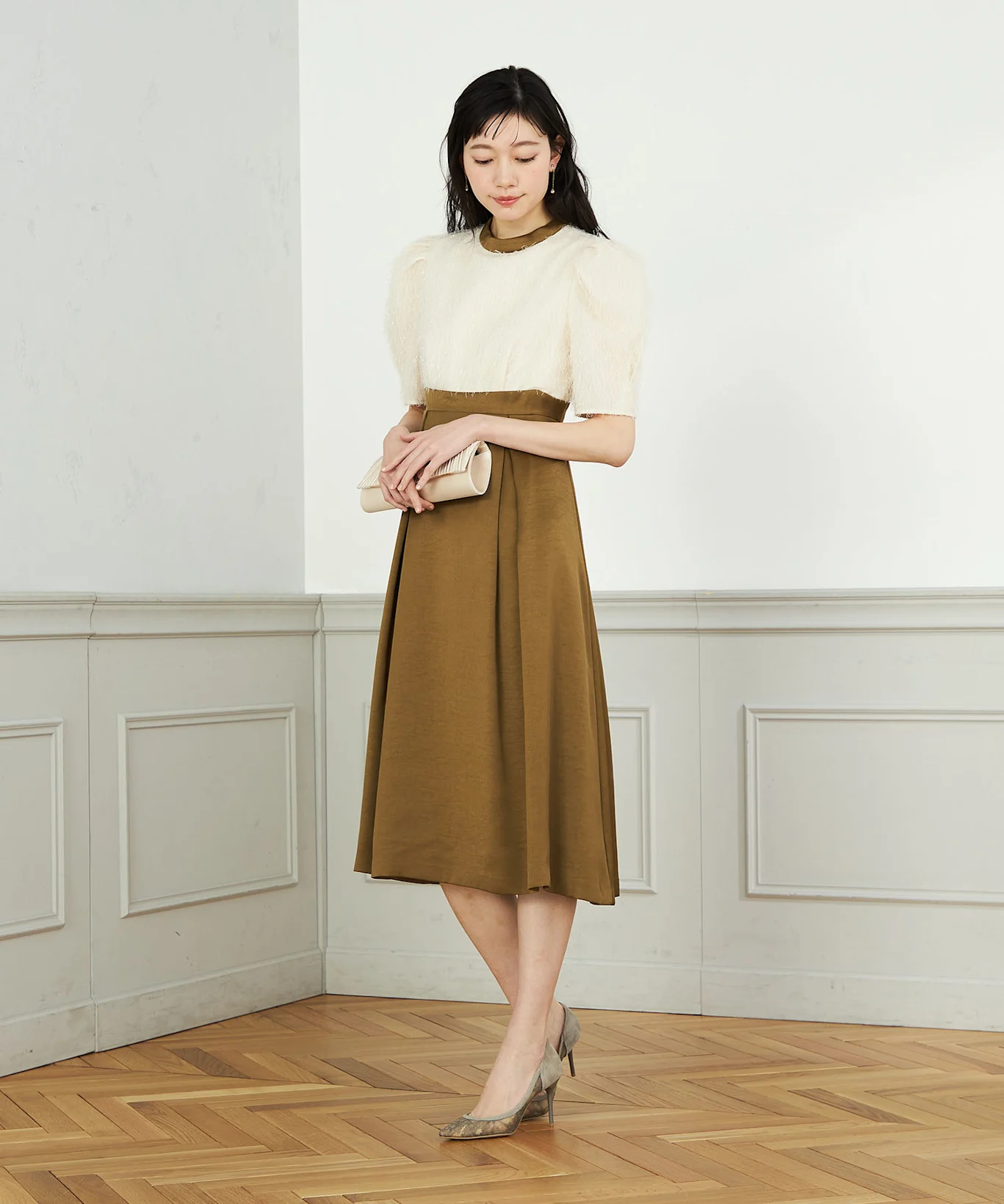 七分袖ドレスに合う小物の選び方