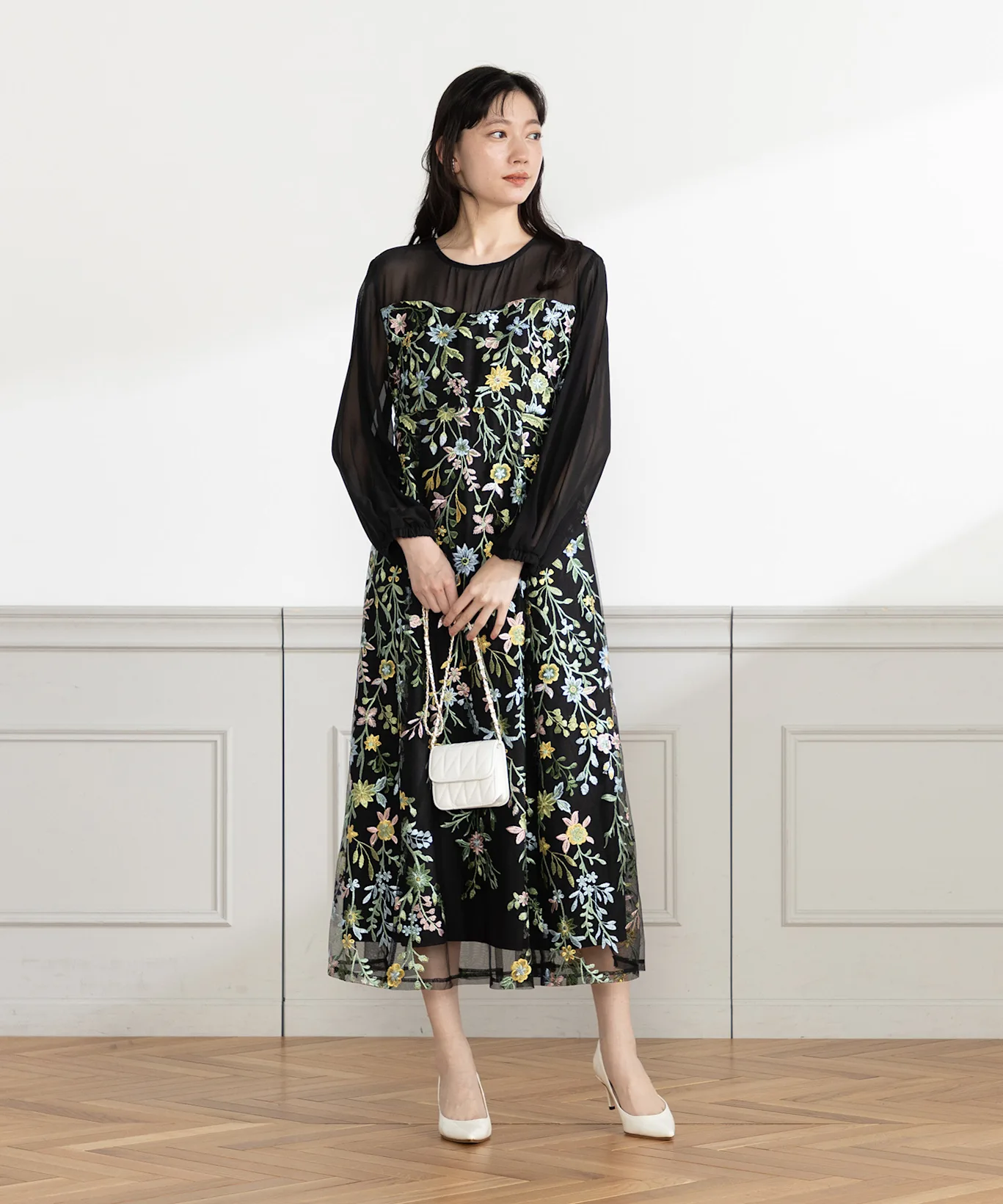 ドレスの色と合わせるべき小物のマナー