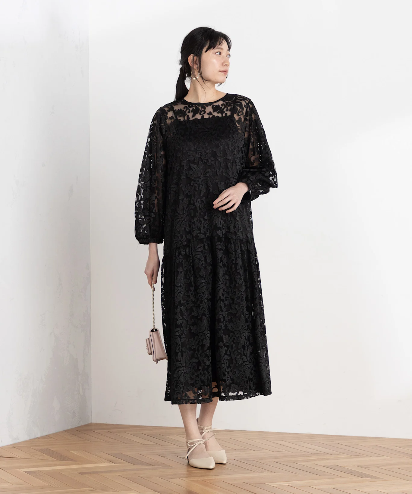 ドレスレンタルで解決できる色選びの悩み