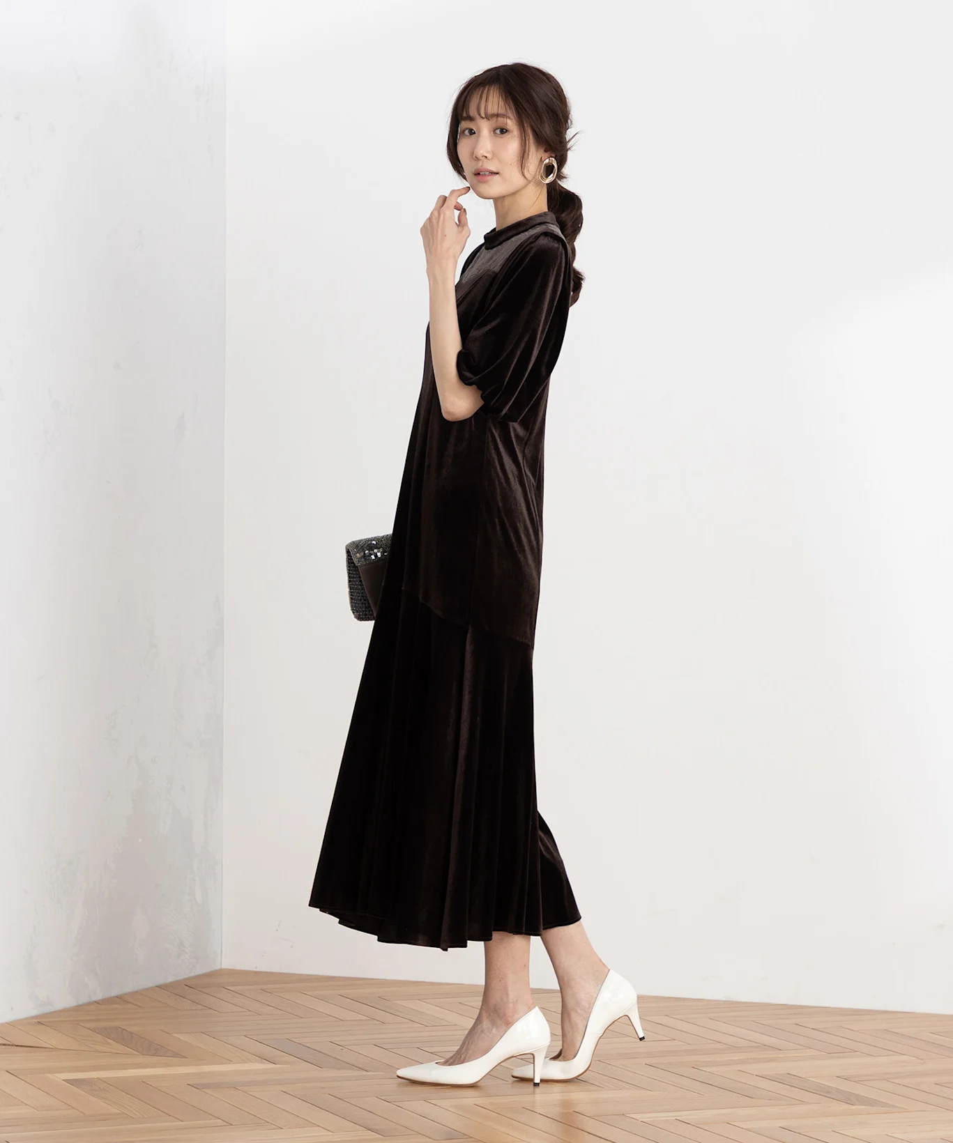 結婚式に半袖ドレスはマナー的にOK？