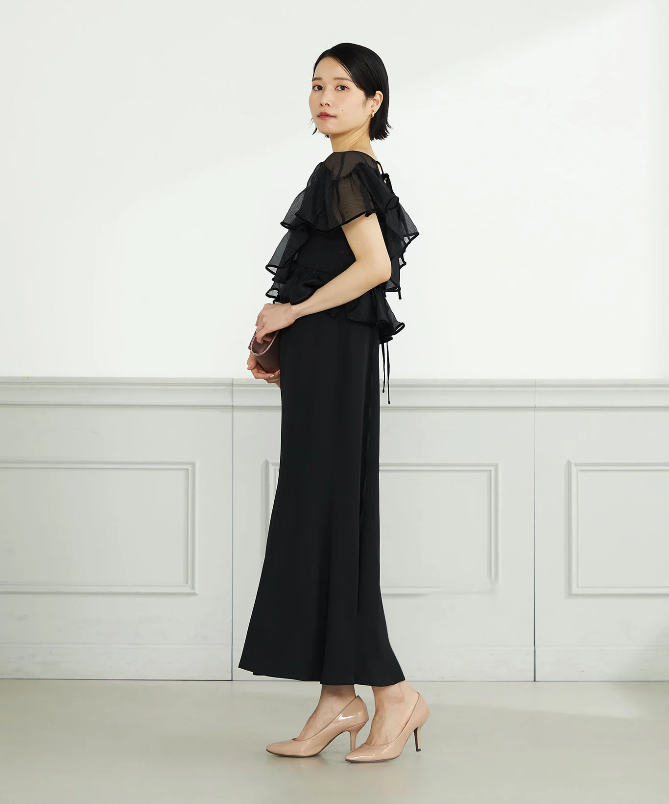 骨格・体型別オフショルドレスの似合うデザイン